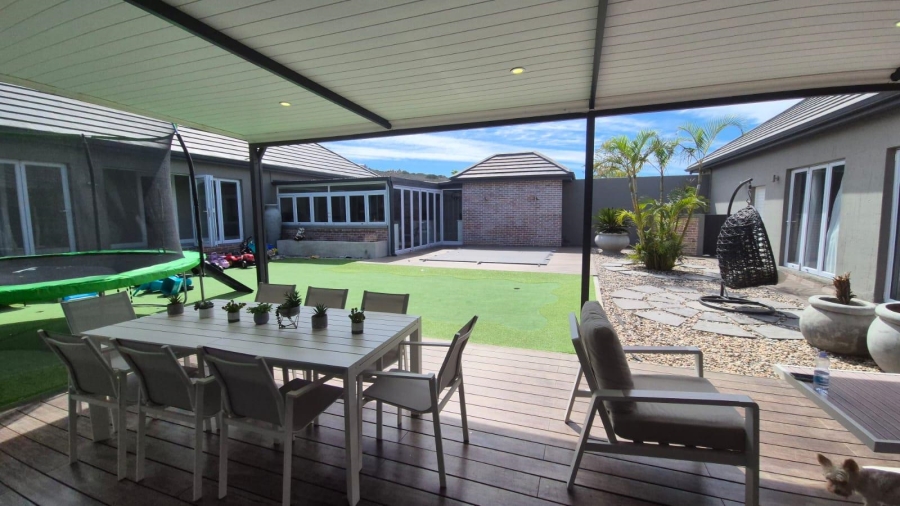 To Let 6 Bedroom Property for Rent in Num Num Cape Estate Western Cape